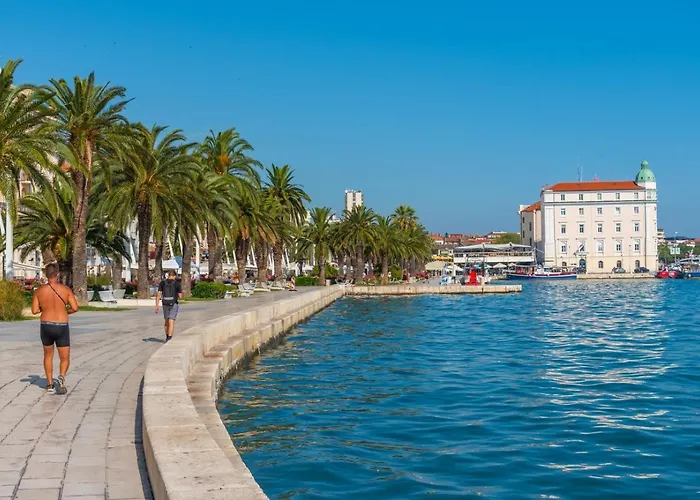 5222-1 For 3 Pers In Spalato