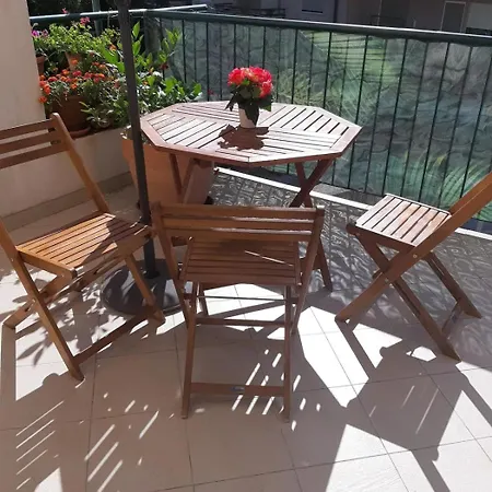 Appartement 5222-1 For 3 Pers In Split