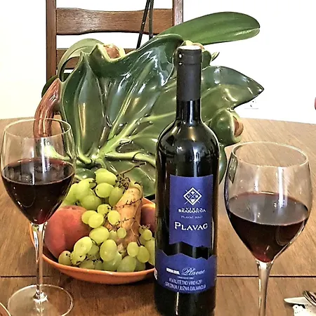 5222-1 For 3 Pers In *